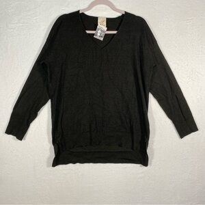 NWT Artistic Works By Lu Sweater Black/Grayish Womens Size Small Casual‎